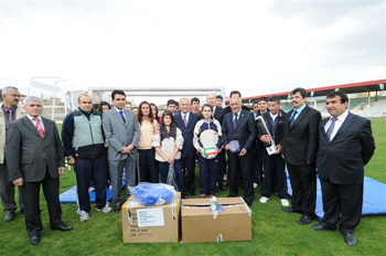 Kurumlara Spor Malzemesi Yardımı Yapıldı